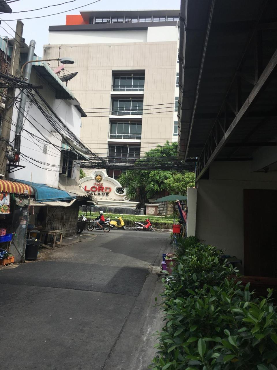 Hostel The Baan Nathong Bangkok Exterior foto